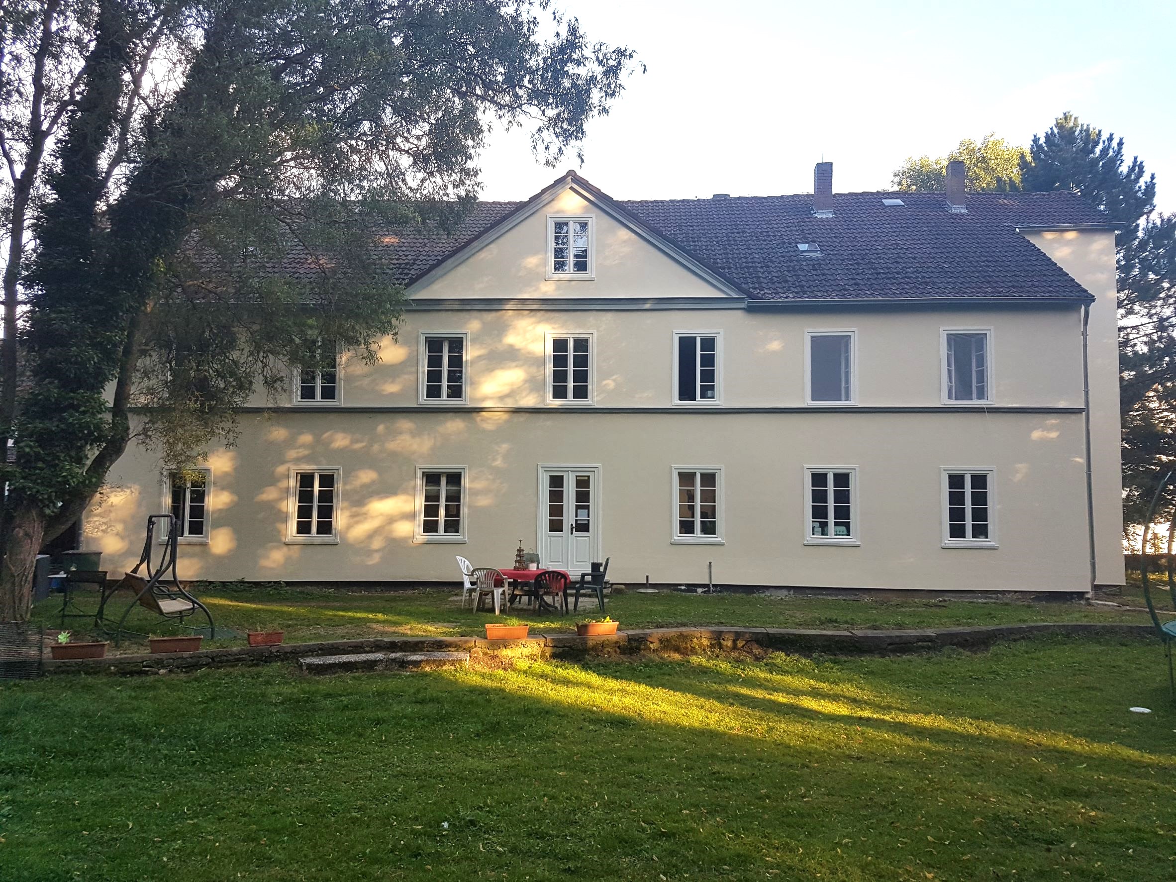 Herrenhaus_Parkansicht